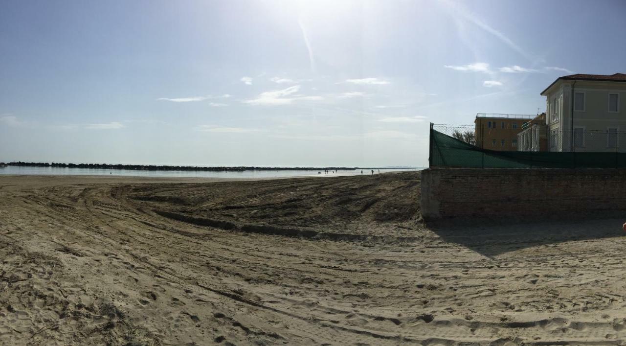 Apartamento Il Rifugio Del Pescatore Rímini Exterior foto